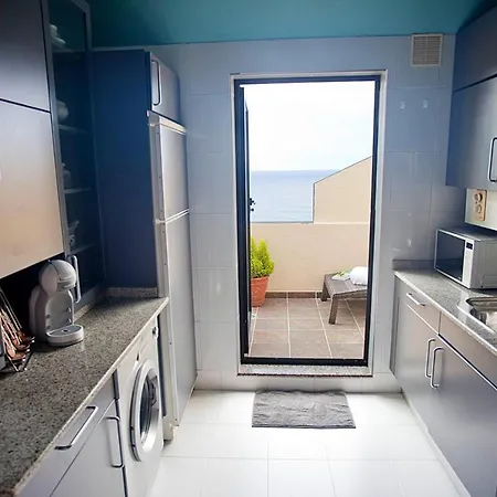 Elegant In With Sea View Lägenhet *