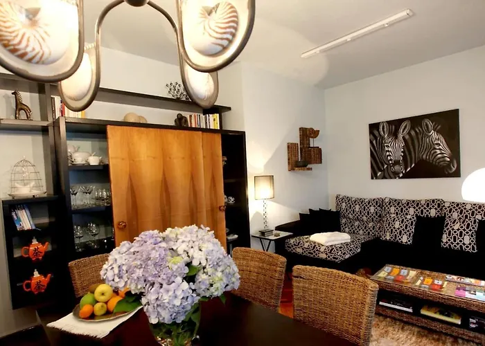 Elegant In With Sea View