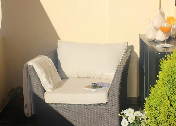 Elegant In With Sea View *